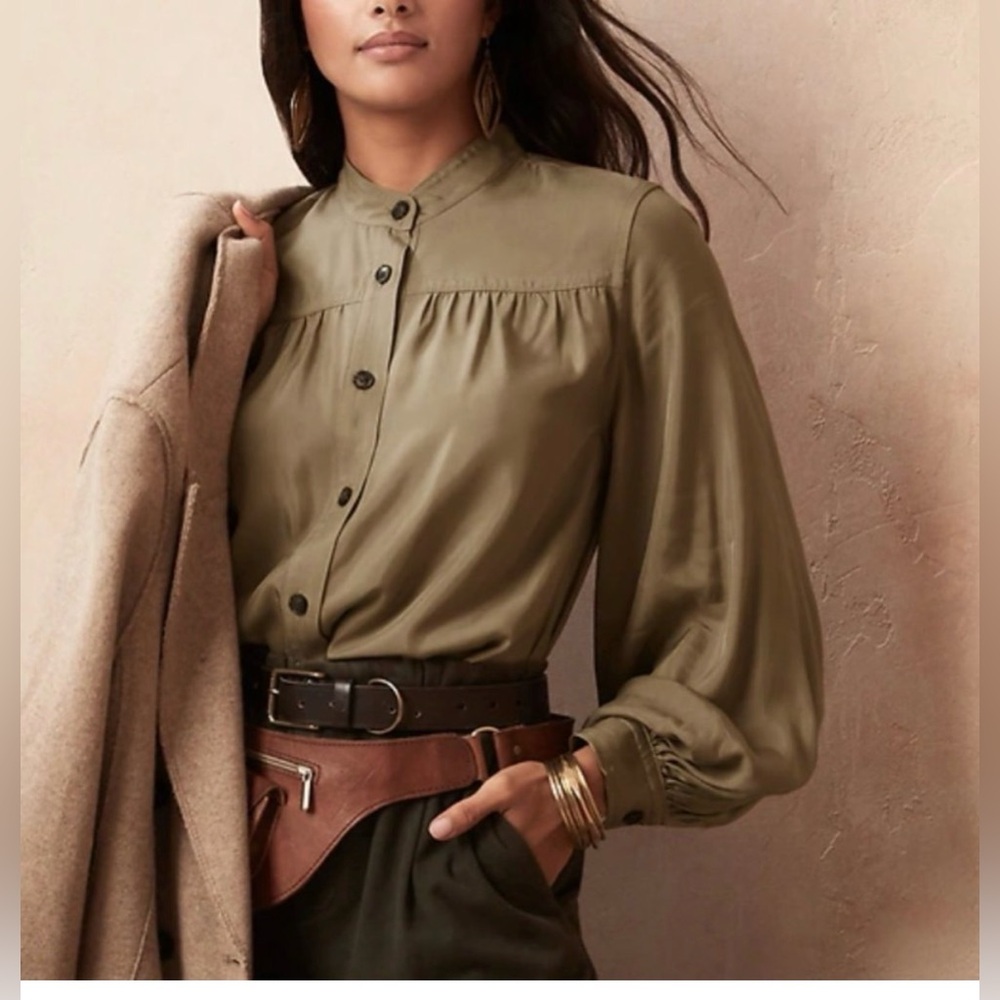 Banana Republic Balloon Sleeve Blouse